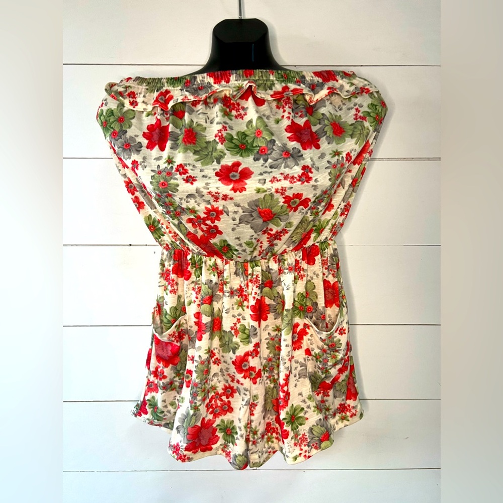 Women’s Juniors Strapless Floral Shorts Romper size Large ALYTHEA EUC